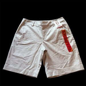 NEW Matty M Bermuda Shorts Beige Size M